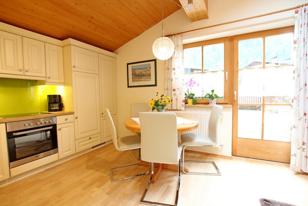 Apart Raetia Apartment Pfunds Ngoại thất bức ảnh